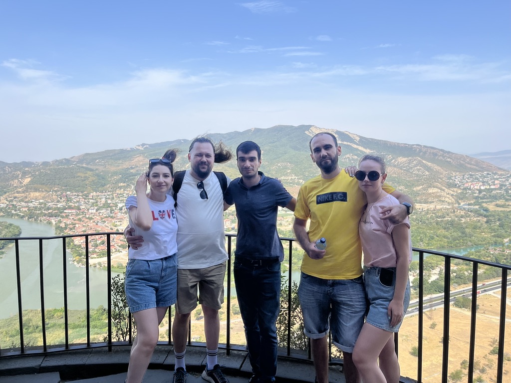 7E5F60FB 05E9 4ACD BABF B5B6B25220B9 1 105 c